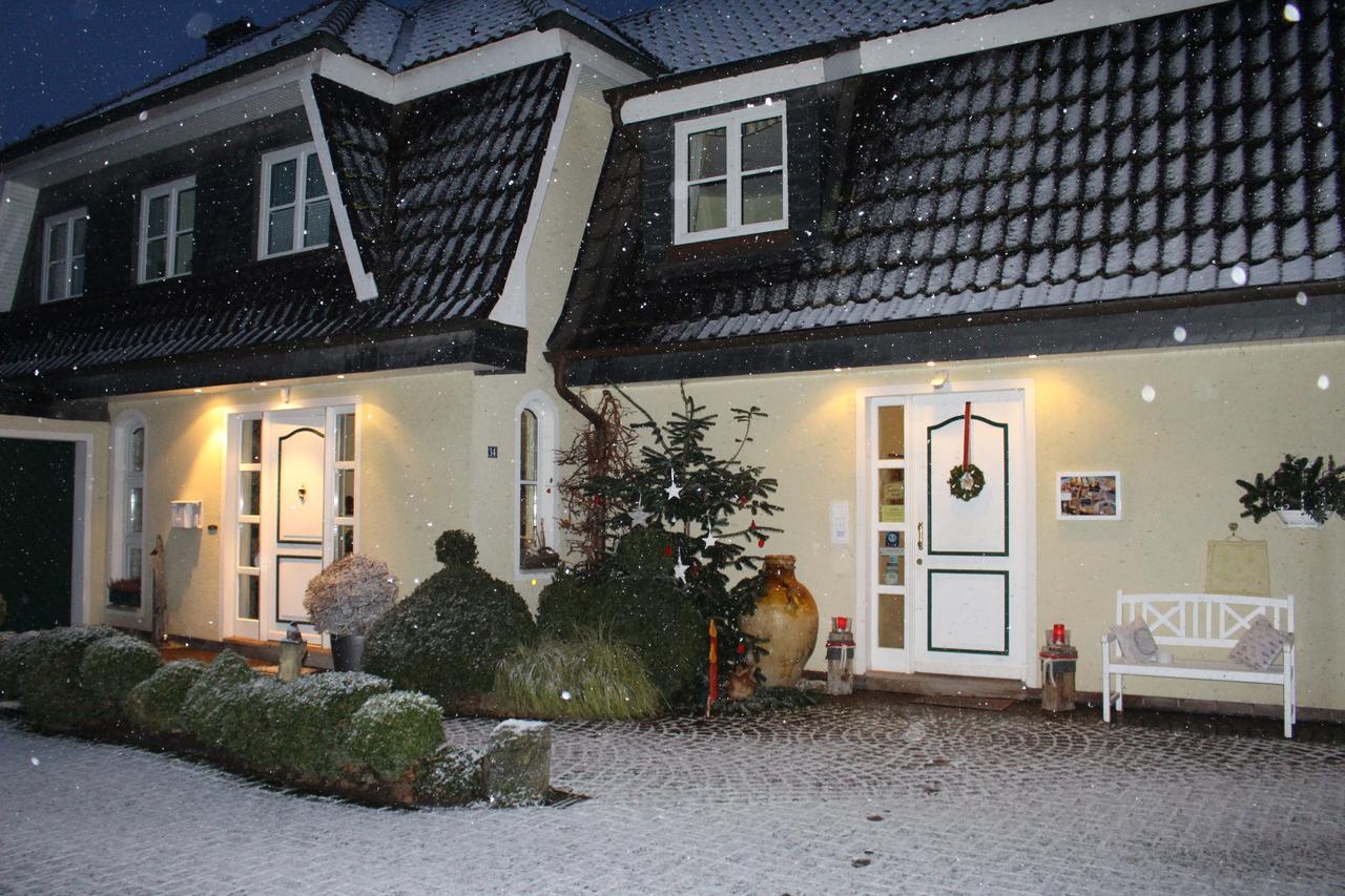 Gaestehaus Niemerg 워렌도르프 외부 사진