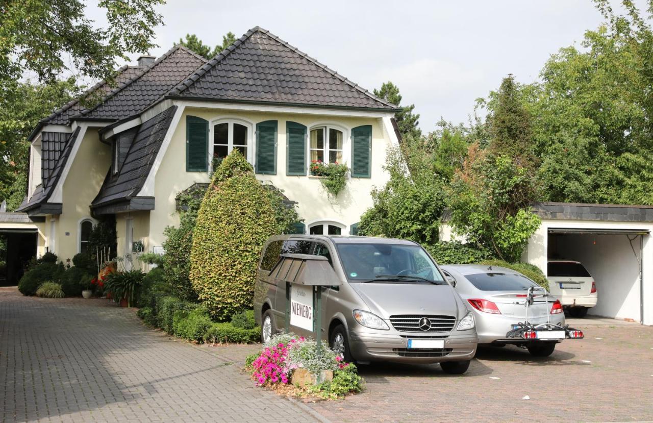 Gaestehaus Niemerg 워렌도르프 외부 사진